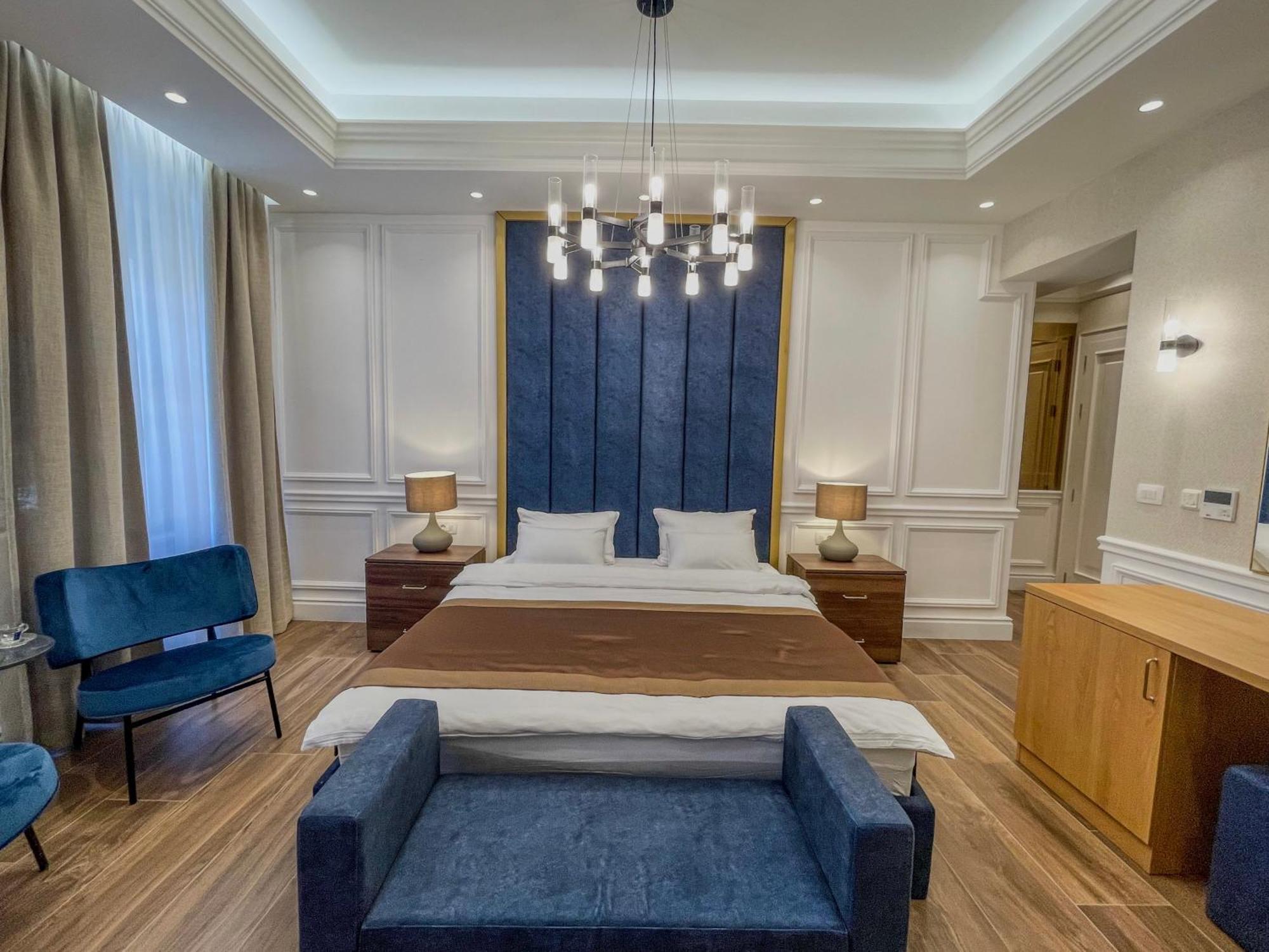 Hive Luxury Suites By Mn Property Котор Экстерьер фото